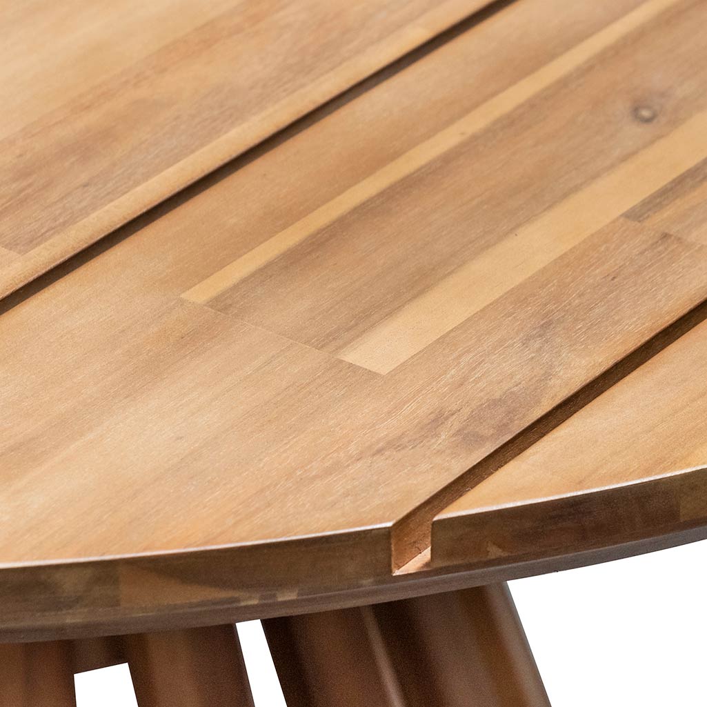 Round Dining Table - 1.35m Natural Light